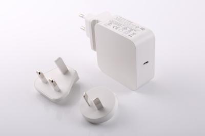 Китай Заряжатель батареи AA факела USB c 65W перезаряжаемые для умного прибора продается