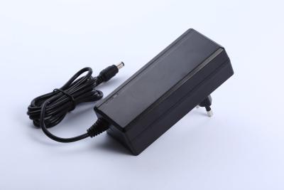 China DES Wechselstrom-60W Art Stromadapter DC-Schaltleistungs-Adapter-C6 C8 C14 24V 2.5A zu verkaufen