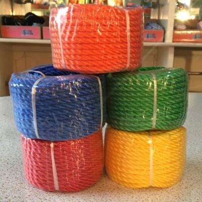 China Easy To Handle And Knot Good Quality 8mm High Tensile Twisted 3-Strand PE Rope for sale