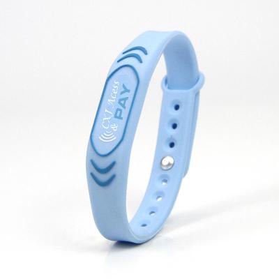 China Waterproof / Waterproof Custom Printing 13.56mhz RFID Wristband Silicone NFC Wristband for sale