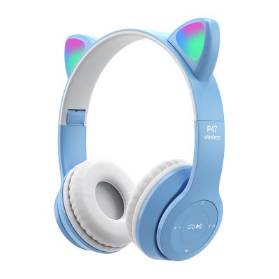 China Wirless Earphone QIYU Multi-colors Glow Cat Ears Headsets Gamer Headphones Cute Wireless Bluetooth For Girls for sale