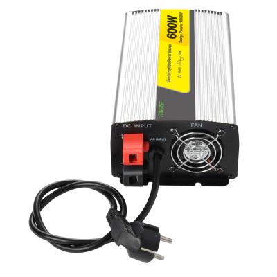 China Pure Power UPS Micro Inverter 600w Digital Display Screen LCD Sine Wave Inverter 600w With Charger for sale