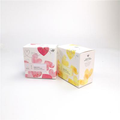 China Lightweight Paper Cardboard Gift Packaging Foldable Box CMYK Color For Perfume for sale