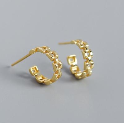 China New Fashion Cute Unique Design Women's Medium Size 18K Silver Gold Plated Stud Circle Hollow Square Chain Earrings for sale