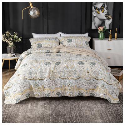 China Nondisposable high quality 100% cotton sand-washed jacquard quilted three-piece classic summer comforter bedding set for sale