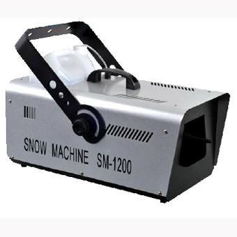 China 5L Capacity Stage Snow Machine Easy Control With High - Speed And Silent Fan for sale