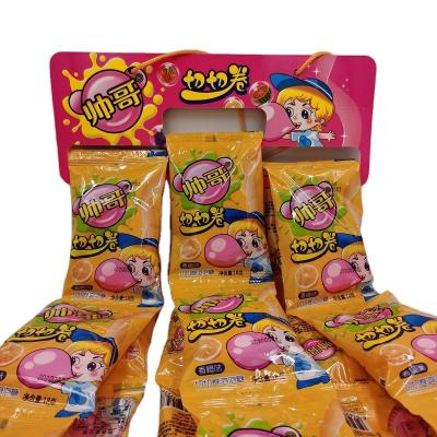 China Big Full Size Fun Strip Muffin Bubble Gum For Kids for sale