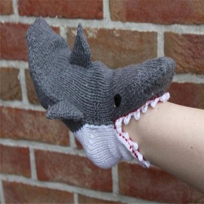 China Breathable Women Knitted Crocodile Shark Chameleon Socks Dinosaur Woolen Handmade Crochet Knit Shark Socks for sale