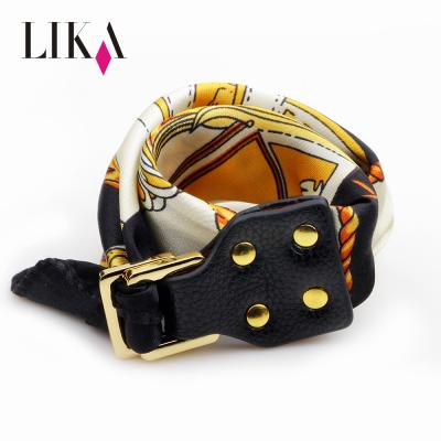 China Adjustable metal clasp bracelet LIKA lady's fashion hand scarves knitted fabric scarf bracelet for women with wrinkle alloy metal for sale