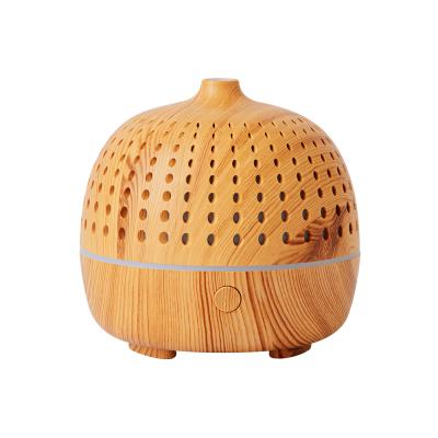 China 2021 LLD Best Seller Car Aroma Humidifier Round Dot Wooden Printed Mini Humidifier for sale