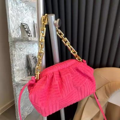 China 2022 Luxury Acrylic Tote Bag Women's Tote Bag Chain Embossed Fashion Cloud Embossed Towel Clutch Acrylic Chain Shoulder Bag bolsos-Para-mujeres for sale