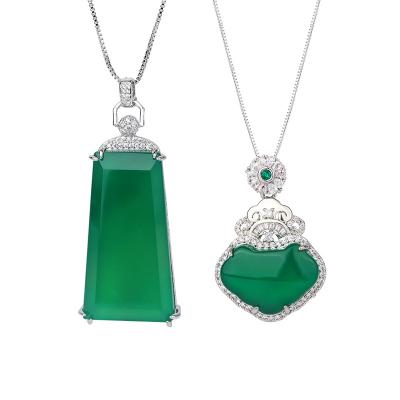 China CLASSIC High Quality Green Gemstone Pendant Necklace Fine Square Jewelry For Women for sale