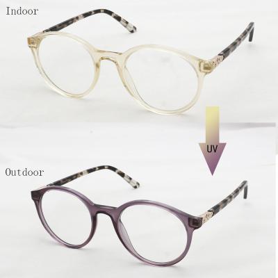 China DC9063 Round UV Photochromic Myopia Monocle Girls Acetate Frame Glasses For Women for sale