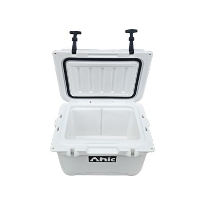 China New Design Waterproof Rotating Mold Cooler Box Ice Coolers For Camping 20qt for sale