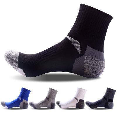 China Wholesale High Quality Breathable Mountaineering Cotton Terry Running Men Sport Ankle Basketball Socks for sale