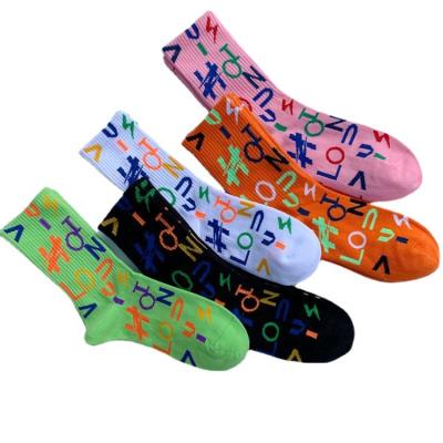 China Breathable Trend Online Celebrity Socks All Cotton Alphabet Logo Print Fashion Tube Socks Stretch Socks For Women Men for sale