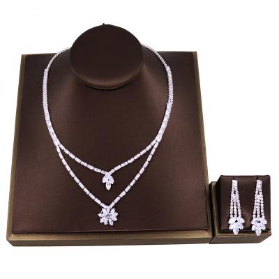 China TRENDY New Fashion Shining Crystal Ladies Earring and Bridal Wedding Necklace Set of Necklace Jewelry Sets for sale