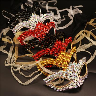 China 2021 New Color Half Face Mask Halloween Rhinestone Masquerade Cosplay Fashionable Men And Women Mask Jewelry for sale