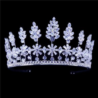 China Fashionable Luxury Pageant Crown Large Full Rhinestone Tiara Bridal Wedding And Zirconia Tiara for sale