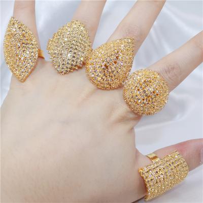 China New CLASSIC Fashion Bride Wedding Ring Jewelry Big Rhinestone Women Gold Silver Diamond Tennis Ring for sale