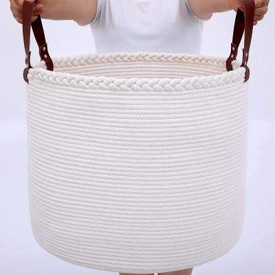 China High Quality Sustainable Woven Folding Cotton Rope Storage Baskets Grass Laundry Storage Basket With Handle for sale