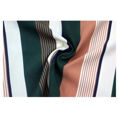 China Wrinkle Resistant Crepe Fabric Stretch Crepe Chiffon Fabric Korean Foam Crepe Fabric for sale