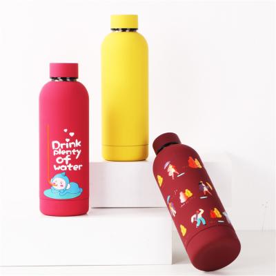 China Sustainable Wholesale Custom Drinking 500ml Stainless Steel Double Wall Insulated Hot Water Bottle With Cover for sale