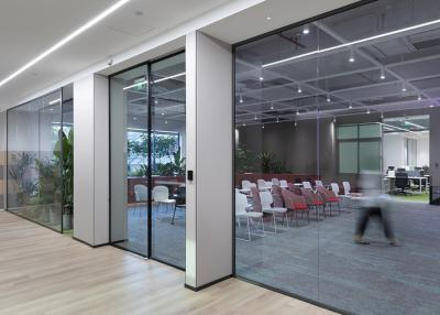 China Create A Unique And Personalized Workspace  Custom-Designed Partitions With Tempered Glass And Aluminum Frame for sale