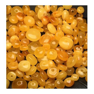 China Factory Outlet Beautiful Safety Natural Russian Opaque Amber Buckle Amber Yellow Polishing Color No Crack Quality for sale