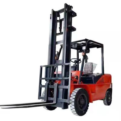 China Hotels Suitable For Four Wheel Diesel Forklift 2.5 Ton And 3 Ton Small Pallet Truck for sale