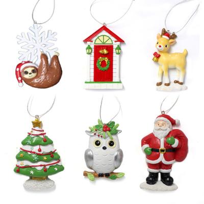 China 2021 Europe Snowman House Deer Santa 6 Pcs Resin Christmas Decoration Mini Small Resin Christmas Ornaments for sale