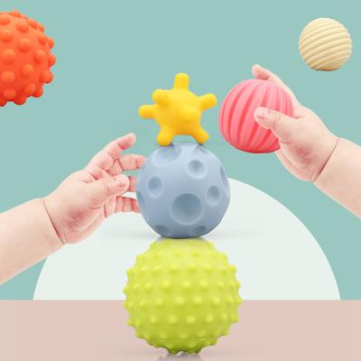 China Bath Toy Tactile Sensory Blocks Spray Water Ball Baby Silicone Baby Bath Toys for sale