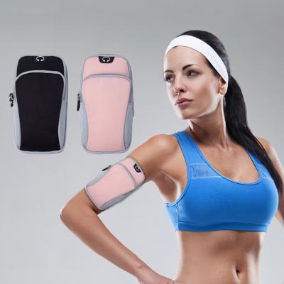 China Anti-drop Most Comfortable Workout Arm Band Phone Holder Running Sports Band Phone Holder for sale