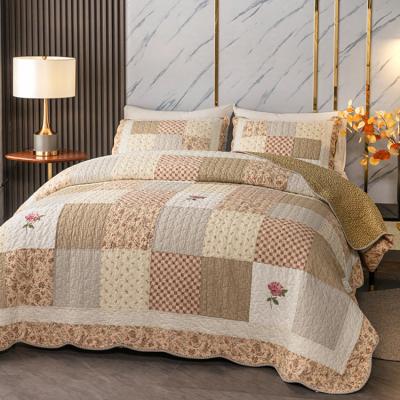 China Nondisposable Amazon Hot Selling Quilted Print Home Queen Size Bedspread Quilting Quilt Pillowcase Set For Luxury Hotel Home for sale