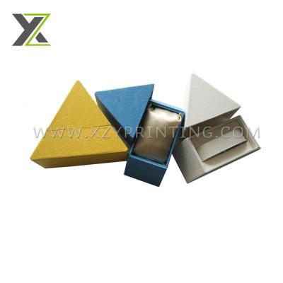 China New Design Recyclable Custom Colorful Printing Triangular Packaging Watch Box for sale