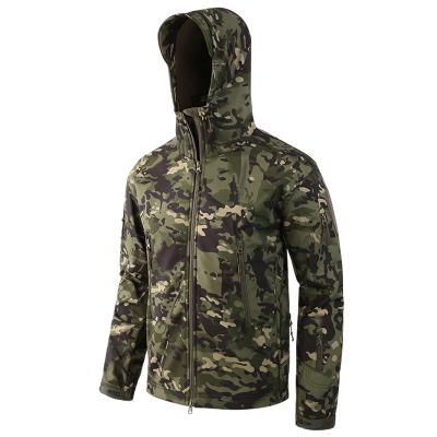 China Newest Waterproof Men's Waterproof Camouflage Witnter Softshell Shark Skin Fleece Jacket for sale