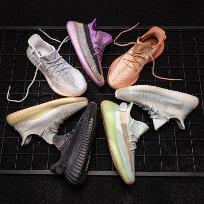 China Fashion Original Yeezy Trend 350 Sneakers Men Women Breathable Shock Absorption Pulsating Casual Running Tennis Shoes for sale