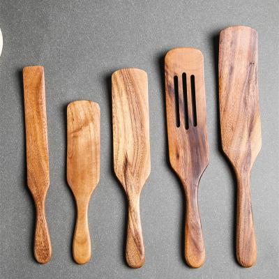 China Artisan Kitchen Acacia Long Handle Sauce Omelet Spreader Salad Mixing Wooden Spatula for sale