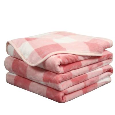 China PORTABLE 100% Polyester Mink Fleece Super Soft Flannel Blanket for sale