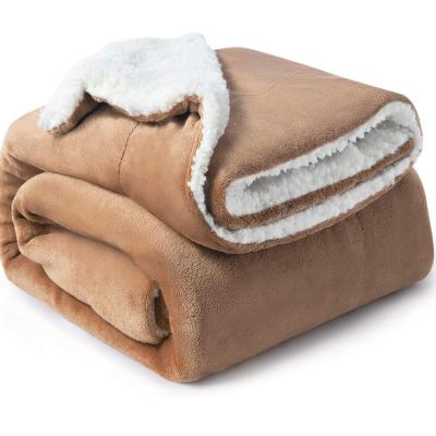 China Luxury Wholesale Anti-pilling Customized Double Layer Sherpa Super Soft Micro Fleece Throw Thick Plush Blanket for sale