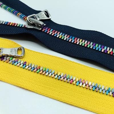 China High Quality Colored Custom Long Chain Auto Lock GL Corn Teeth Pull Metal Zipper for sale