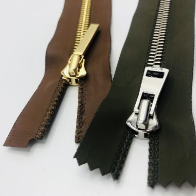 China High Quality Custom Fancy Teeth Eco-friendly Shiny Silver Water Resistant Auto Lock Factory Metal Brass Zipper Waterproof for sale