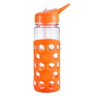 China Sustainable Plastic 700ml Water Bottle With Silicone Sleeve And Straw BPA Free for sale