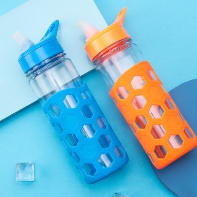 China Anti Scalding Leather Material Plastic Cup Sustainable Straw Type Water Bottle Silicone Case Tritan Petg Water Bottle for sale