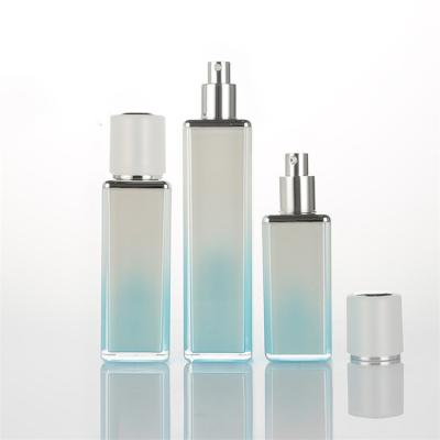 China 30ml 50ml 100ml Gradient Color Eco Plastic Luxury Skin Care Cosmetic Lotion Pump Sray Packaging Bottle for sale