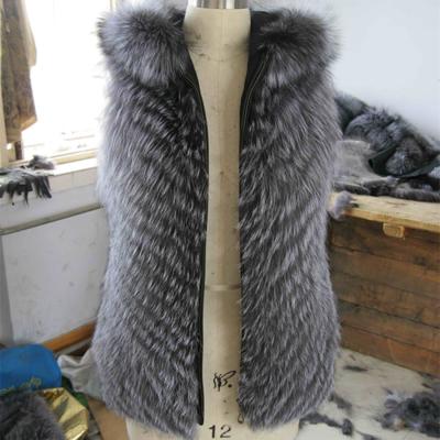 China Sustainable High Quality Women Genuine Silver Fox Fur Vest With Hood for sale