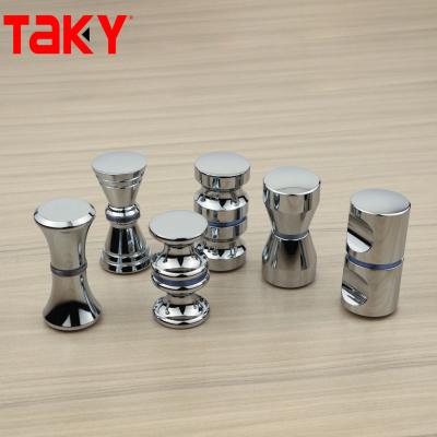 China Moderne Badezimmer-Hardware Messing Ziehen Glas Türgriff und Knopf mit individuellem Design zu verkaufen