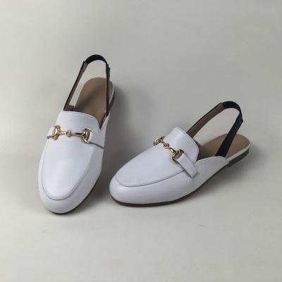 China New Design Flat Girls Flats Scary Girls Leather Trim Loafer Shoes With Gold Chain Front Flats Children Slingback Shoe For Girl for sale