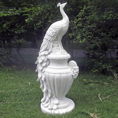 China Modern Customized Hand Carved Peacock Marble Sculpture for sale