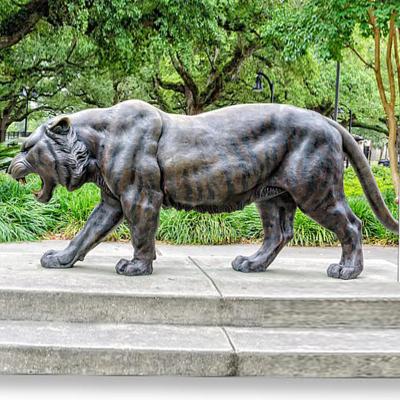 China Tiger Statue Western Bronze Standing Bronze Animal Sculpture for sale